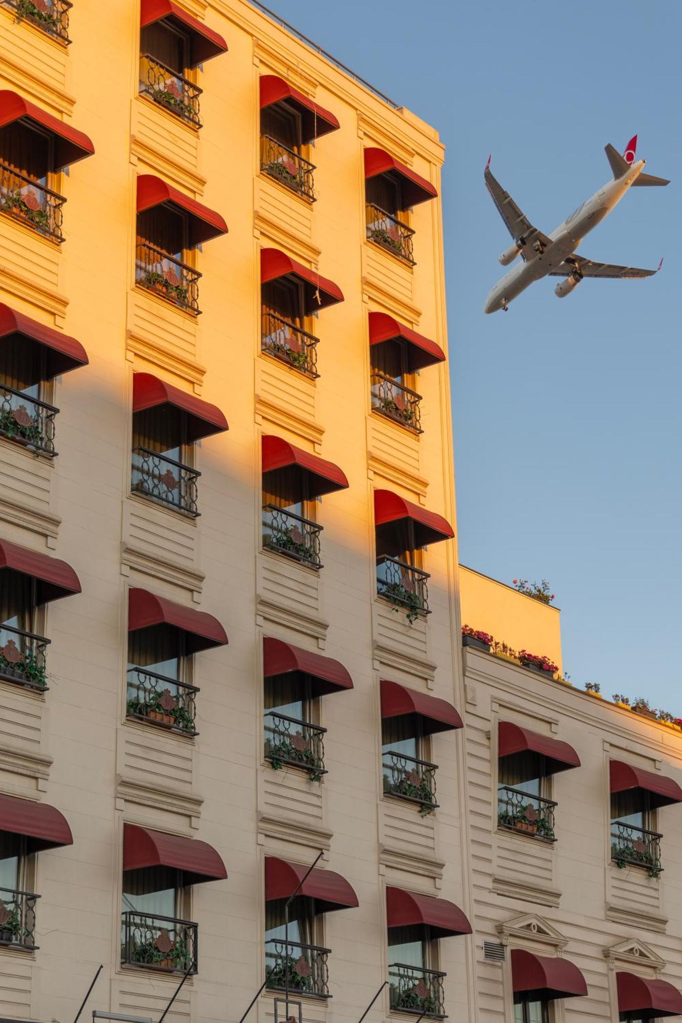 Classes Airport Hotel Estambul Exterior foto